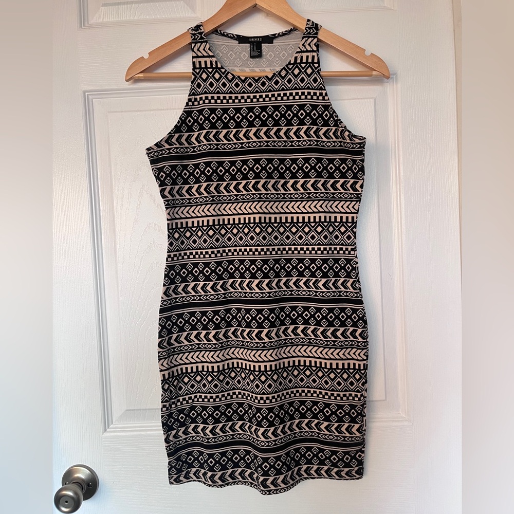 Forever 21 Black and Cream Geometric Mini Dress